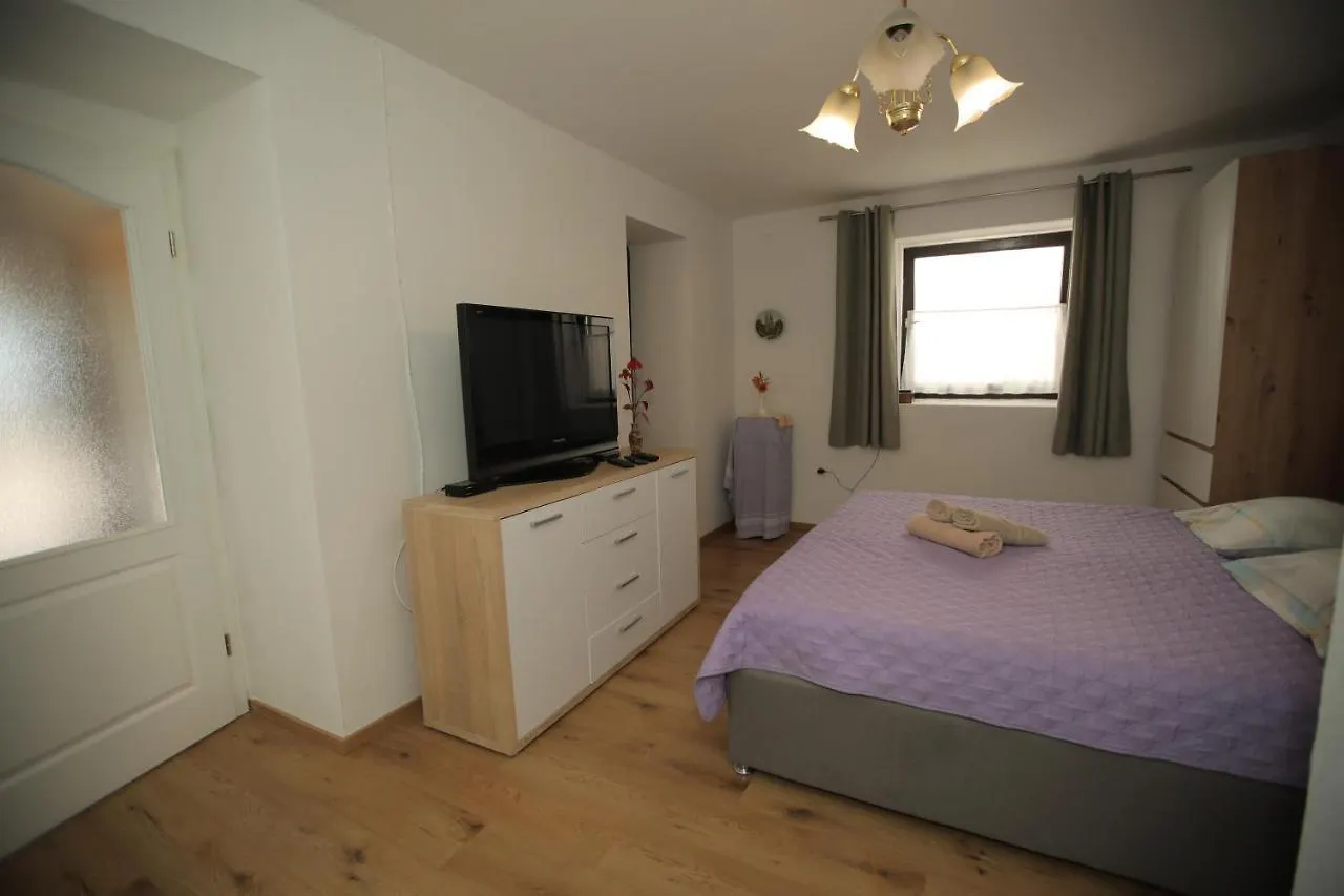 Apartments Noemi Malinska Croatia
