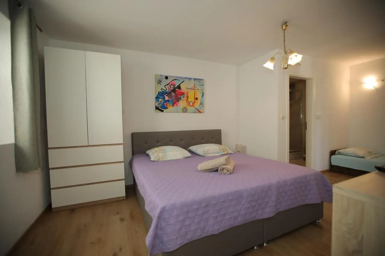 Apartments Noemi Malinska